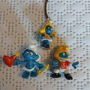 Smurfs Figurine Set with Heart and Bow